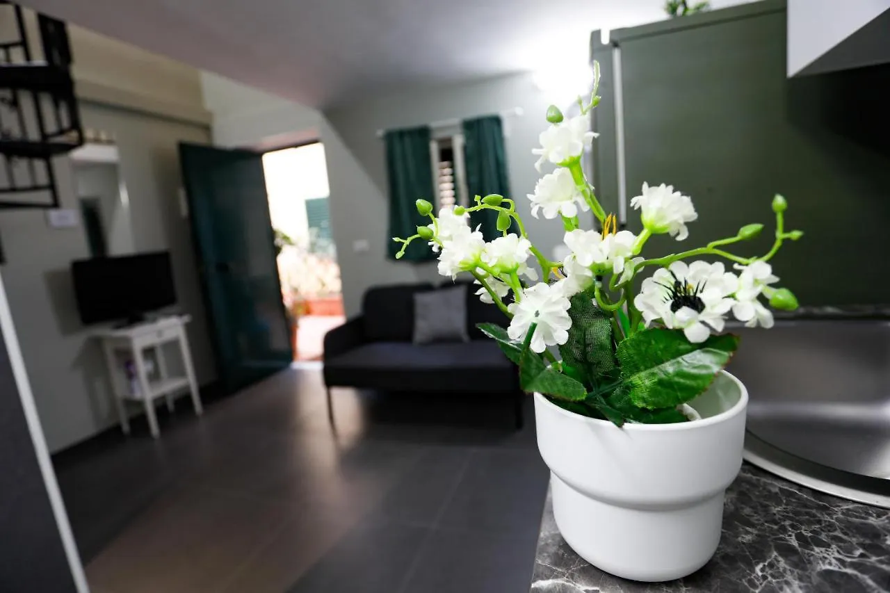 Bella Sicilia2 Apartment Palermo 0*,